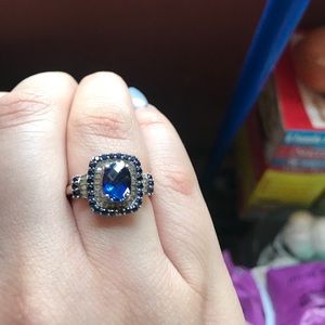 Kay Jewelers Blue & White Sapphire Ring